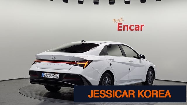 2025 Hyundai The New Avante (CN7) - Thumbnail 11