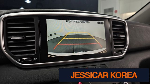 2021 Kia Sportage the bold - Thumbnail 9
