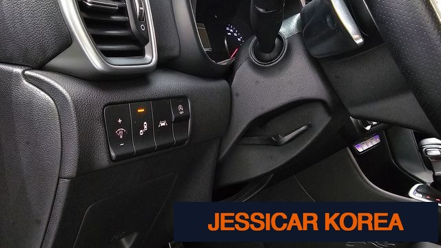 2021 Kia Sportage the bold - Thumbnail 10