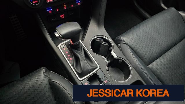 2021 Kia Sportage the bold - Thumbnail 14