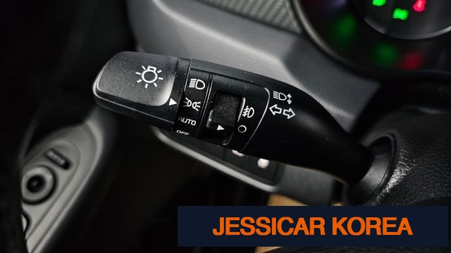 2018 Kia The New Karen's - Thumbnail 10