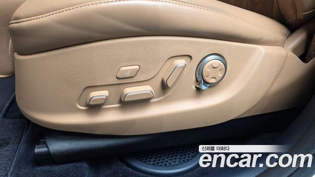 2020 Genesis GV80 - Thumbnail 16