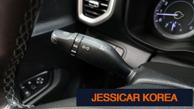 2020 Hyundai Venue - Thumbnail 3