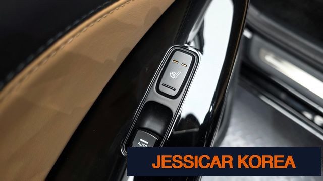 2021 Kia K7 Premier Hybrid - Thumbnail 2