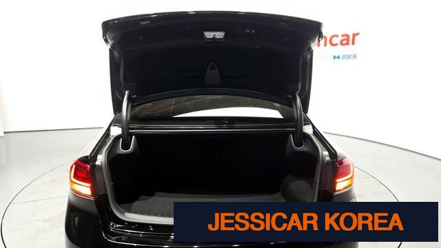 2021 Kia K7 Premier Hybrid - Thumbnail 7