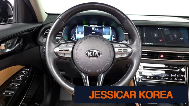 2021 Kia K7 Premier Hybrid - Thumbnail 9