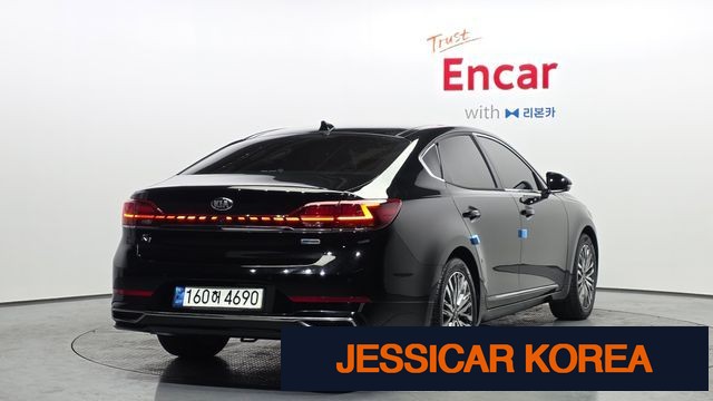 2021 Kia K7 Premier Hybrid - Thumbnail 10