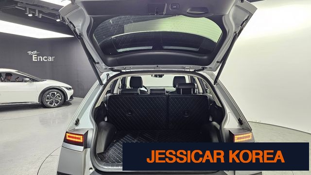 2023 Hyundai Ioniq 5 - Thumbnail 13