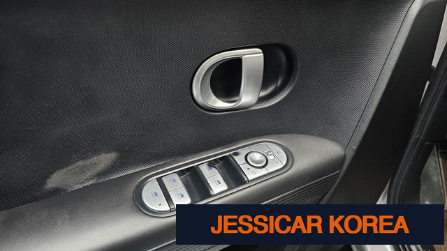 2023 Hyundai Ioniq 5 - Thumbnail 15