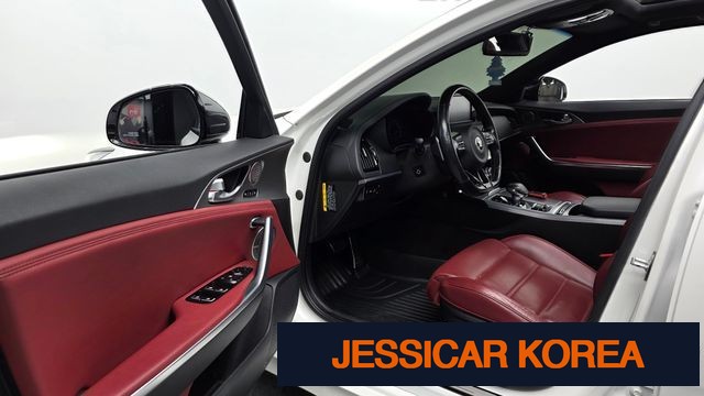 2018 Kia Stinger - Thumbnail 11