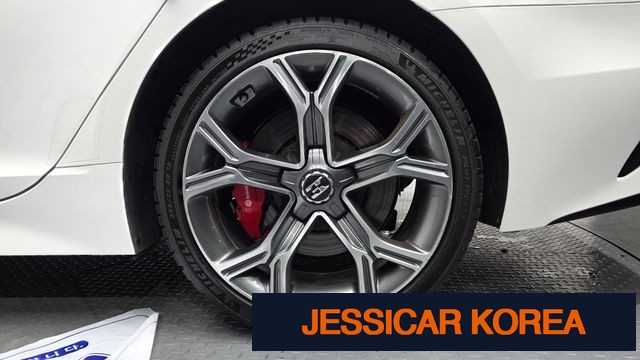 2018 Kia Stinger - Thumbnail 14