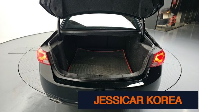 2016 Chevrolet Impala - Thumbnail 12