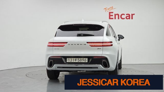 2024 Genesis GV70 - Thumbnail 3