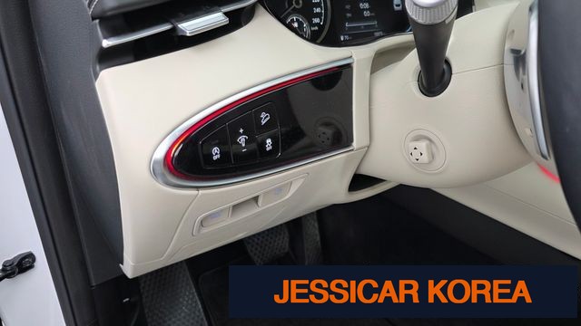2024 Genesis GV70 - Thumbnail 4