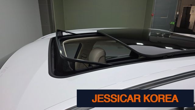 2024 Genesis GV70 - Thumbnail 7