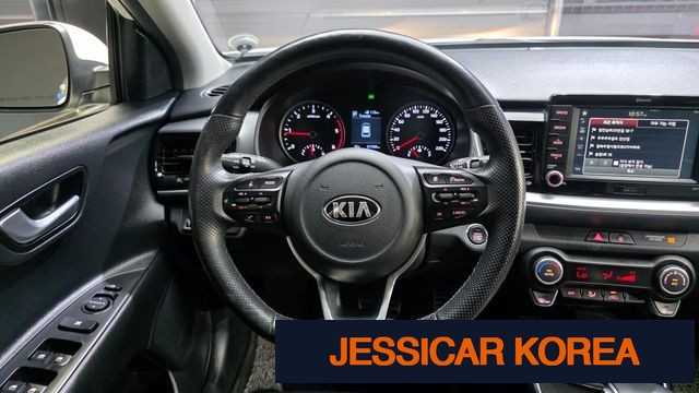 2018 Kia stonic - Thumbnail 3