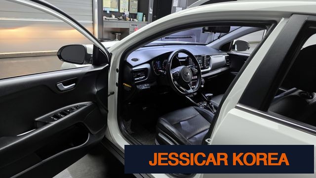 2018 Kia stonic - Thumbnail 8
