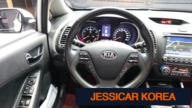 2015 Kia K3 - Thumbnail 5