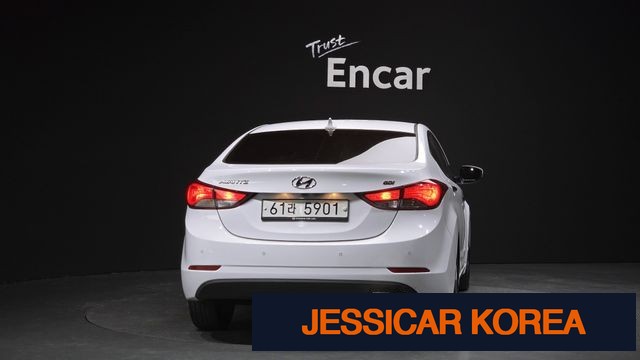 2015 Hyundai The New Avante - Thumbnail 15