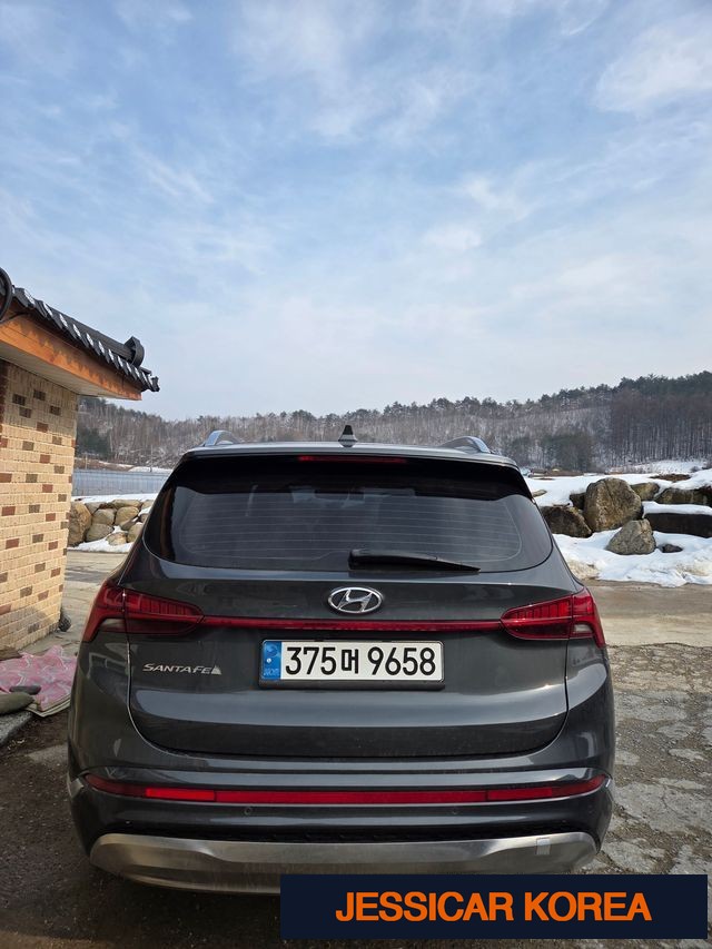 2021 Hyundai The New Santa Fe - Thumbnail 2