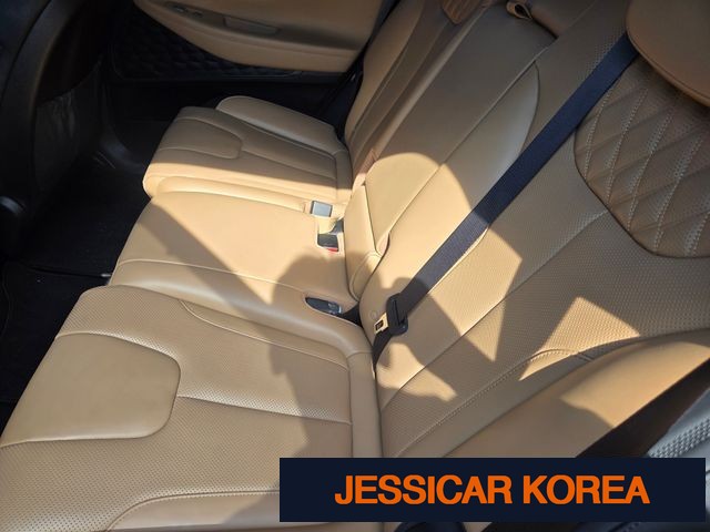 2021 Hyundai The New Santa Fe - Thumbnail 5