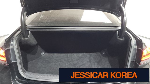2017 Genesis G80 - Thumbnail 12