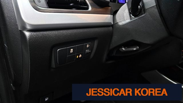 2015 KG Mobility New Korando C - Thumbnail 5