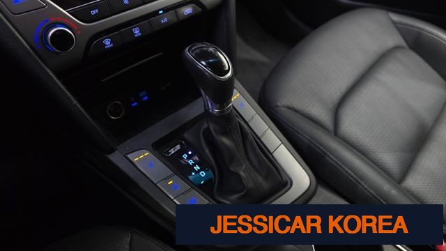 2016 Hyundai Avante AD - Thumbnail 4