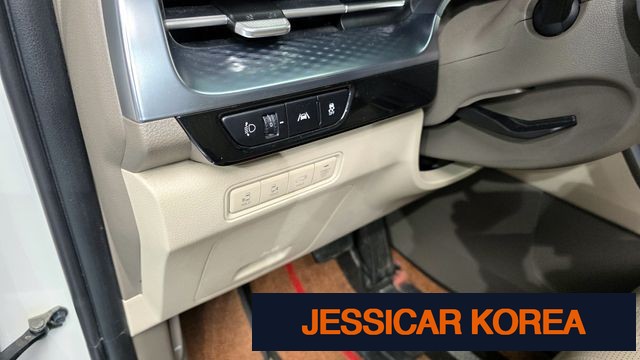 2021 Kia Carnival 4th Gen - Thumbnail 11