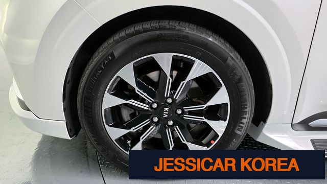 2021 Kia Carnival 4th Gen - Thumbnail 18