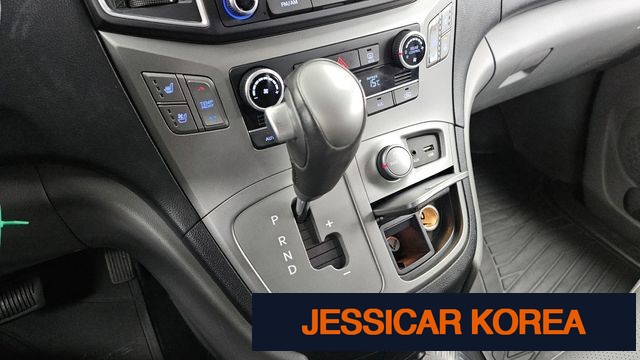 2018 Hyundai Grand Starex - Thumbnail 14