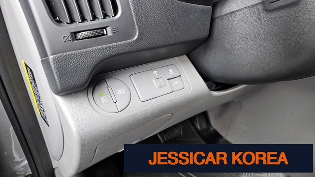 2018 Hyundai Grand Starex - Thumbnail 18