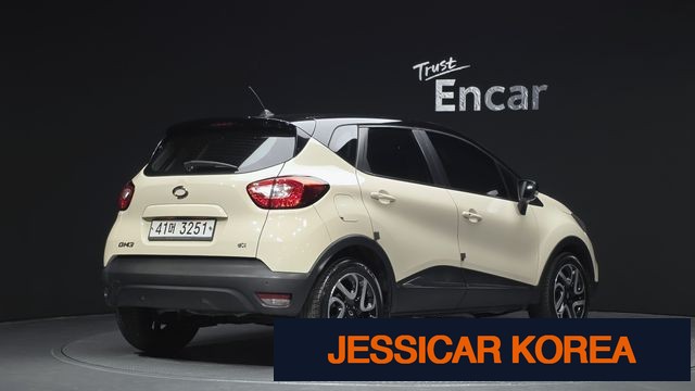 2014 Renault Korea QM3 - Thumbnail 10
