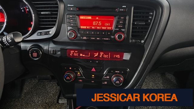 2011 Kia K5 - Thumbnail 8