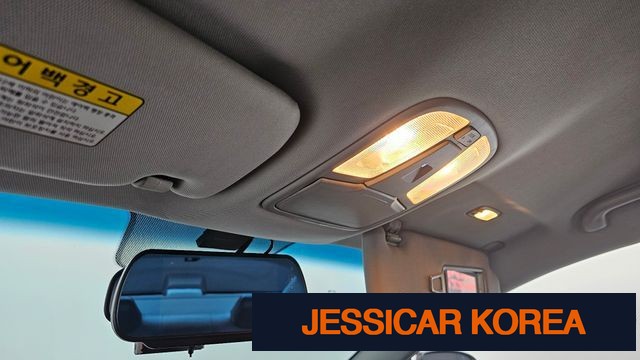 2011 Kia K5 - Thumbnail 9