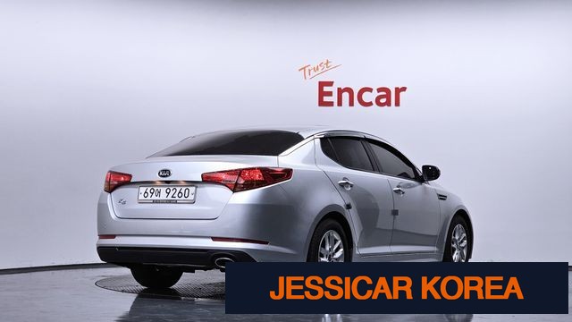 2011 Kia K5 - Thumbnail 12