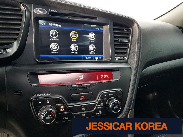 2011 Kia K5 - Thumbnail 10