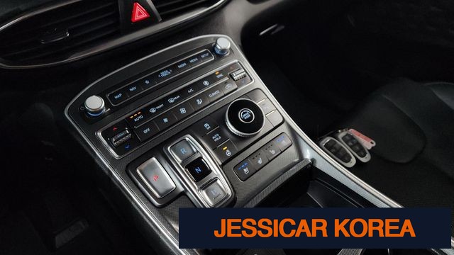 2021 Hyundai The New Santa Fe - Thumbnail 8