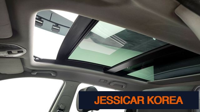 2015 Hyundai Santa Fe DM - Thumbnail 17