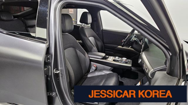 2022 Genesis GV60 - Thumbnail 5