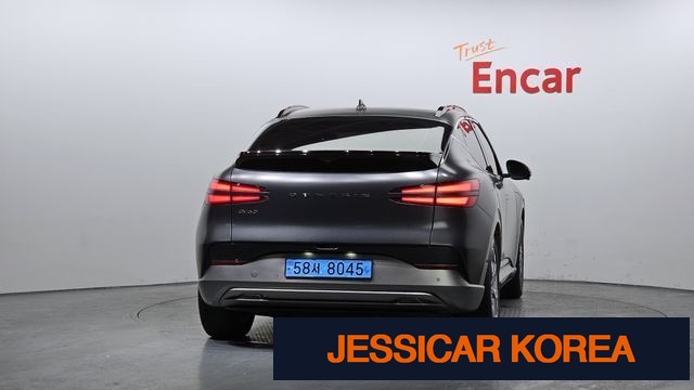 2022 Genesis GV60 - Thumbnail 15