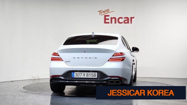 2022 Genesis The New G70 - Thumbnail 6