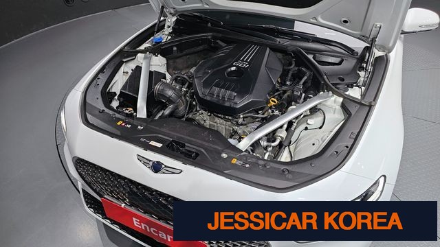 2023 Genesis The New G70 - Thumbnail 15