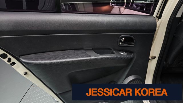2011 Kia New Karen's - Thumbnail 5