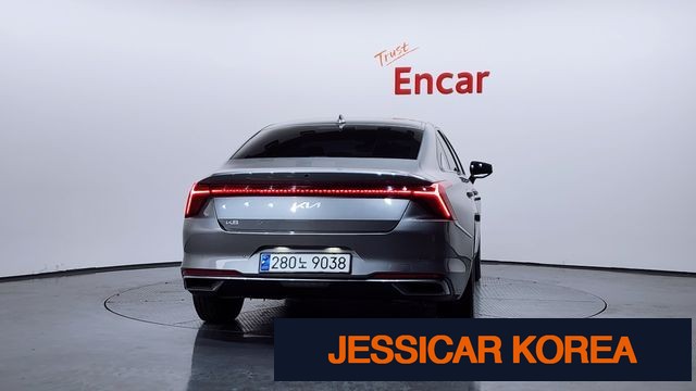 2023 Kia K8 - Thumbnail 15