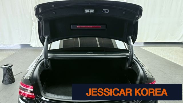 2022 Genesis G80 (RG3) - Thumbnail 10