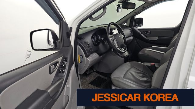 2021 Hyundai The New Grand Starex - Thumbnail 2
