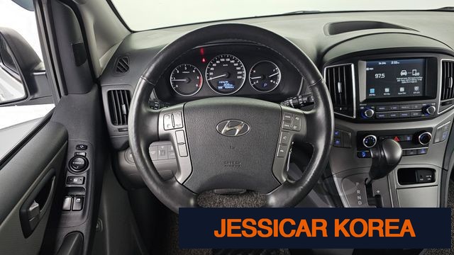 2021 Hyundai The New Grand Starex - Thumbnail 6