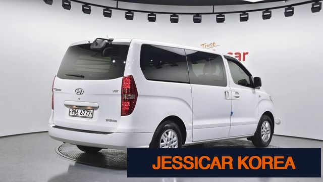 2021 Hyundai The New Grand Starex - Thumbnail 16