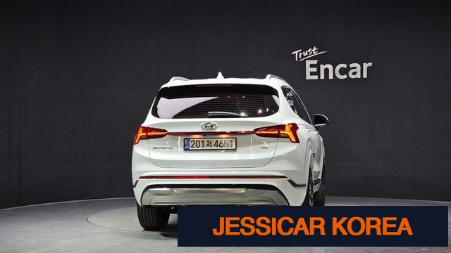2023 Hyundai The New Santa Fe - Thumbnail 3